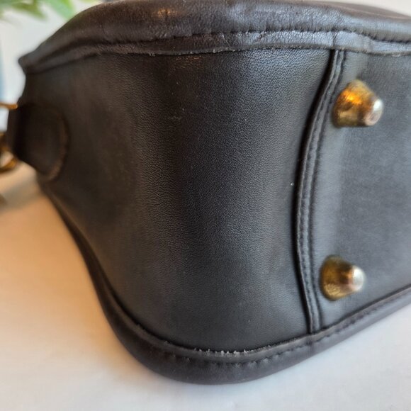 EUC & HTF Vintage Coach Skinny Flight Bag (#9706) in Black - Picture 10 of 13